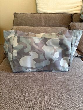 Neutral Camouflage Tote Organizer